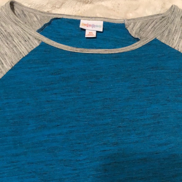 LuLaRoe Irma Tunic - Picture 2 of 3